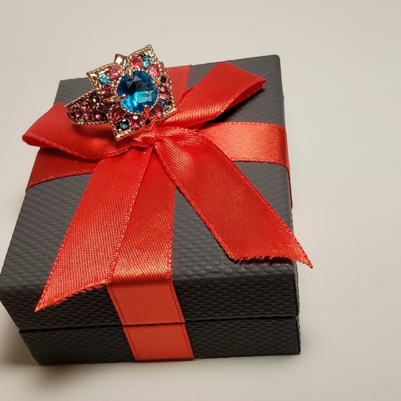 Cocktail Ring - Picture 2 of 4